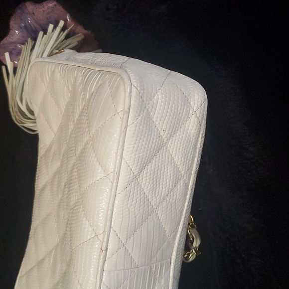 Chanel Bag with COA - Picture 11 of 16